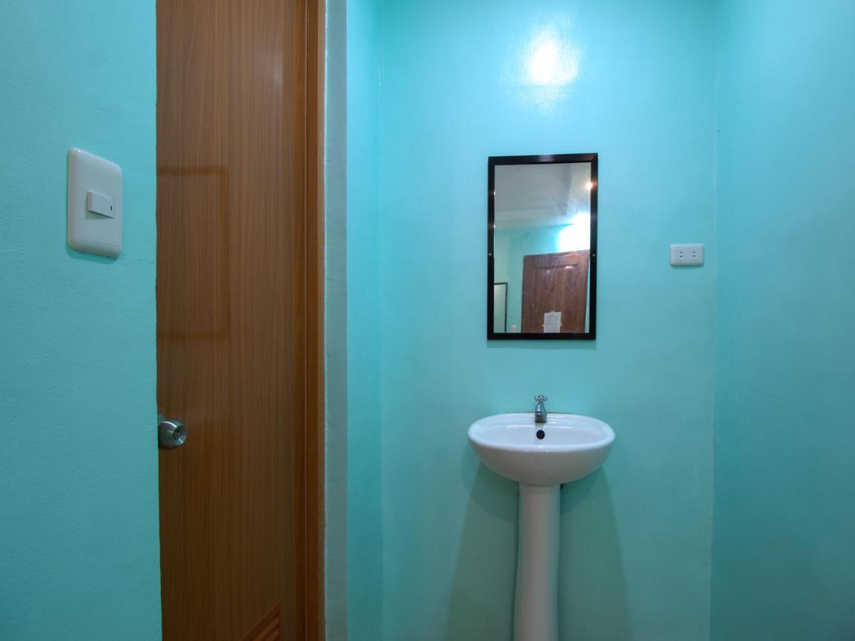 Oyo 777 Rn Guesthouse موالبوال المظهر الخارجي الصورة